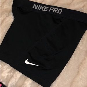 Women’s Nike Pro